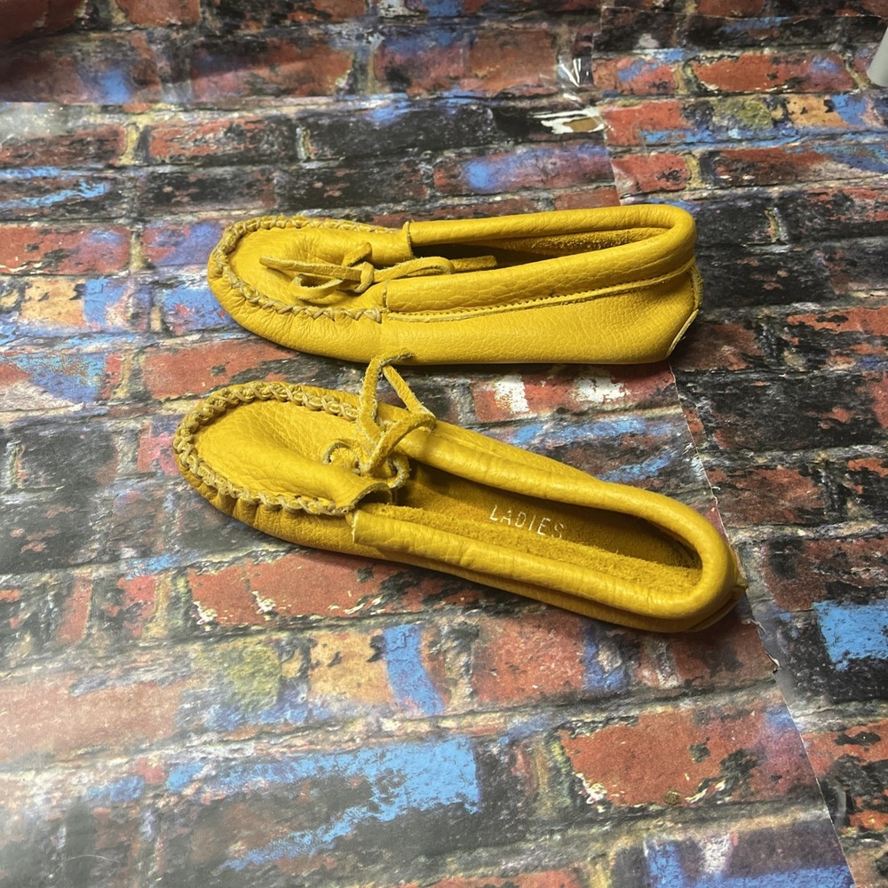 Hides In Hand Canada Gold Moccasins - Picture 5 of 5